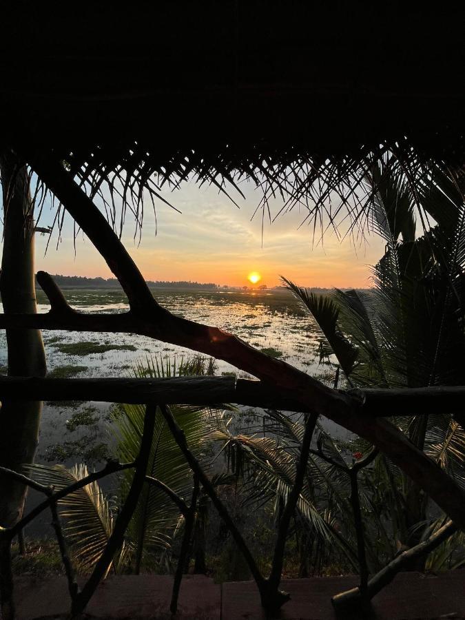 Lake Face Cabana Tissamaharama Ngoại thất bức ảnh